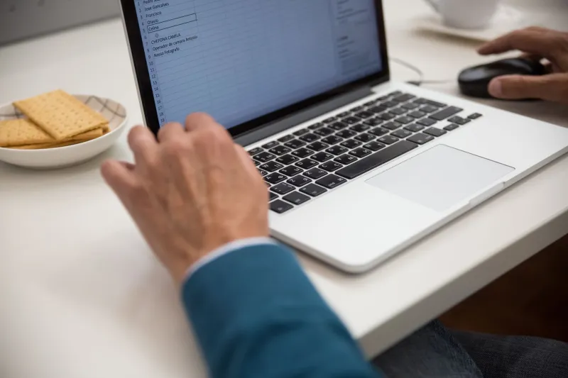 Ctrl+Z on the App Store: Why Power Users Are Ditching Pretty Software for Raw Spreadsheets